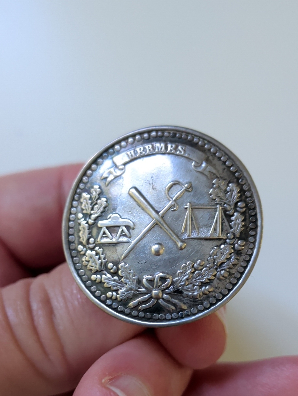 ā¤ļø5/10 Vintage Silver-toned Button